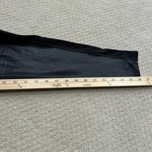 Athleta | GLEAM CHATURANGA TO TOWN TIGHT Legging, Size Medium - Picture 7 of 7